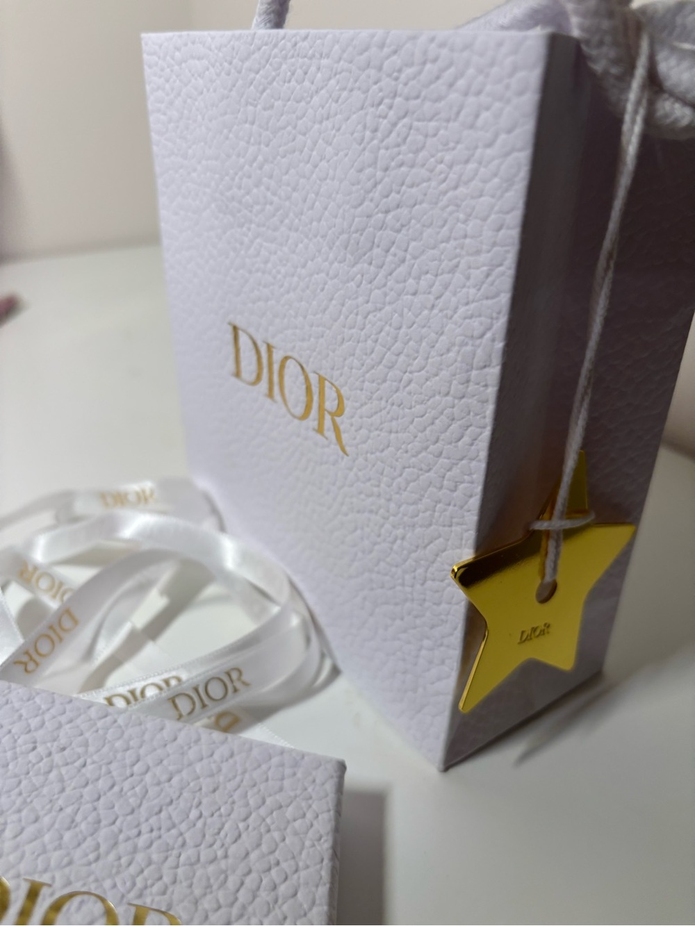 Dior White Mini Gift Bag with Gold Logo - Picture 2 of 3